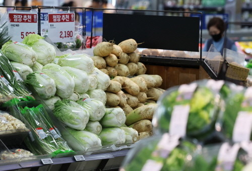 10월 소비자물가 2.4%↑...15개월 만에 최대 상승률