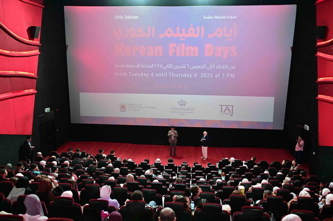 관객들과 소통하는 공조2 이석훈 감독...