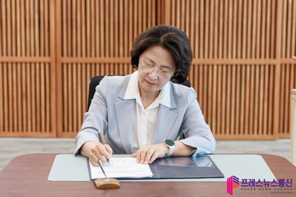 추미애 경기도지사의 1호 결재는 ‘K...