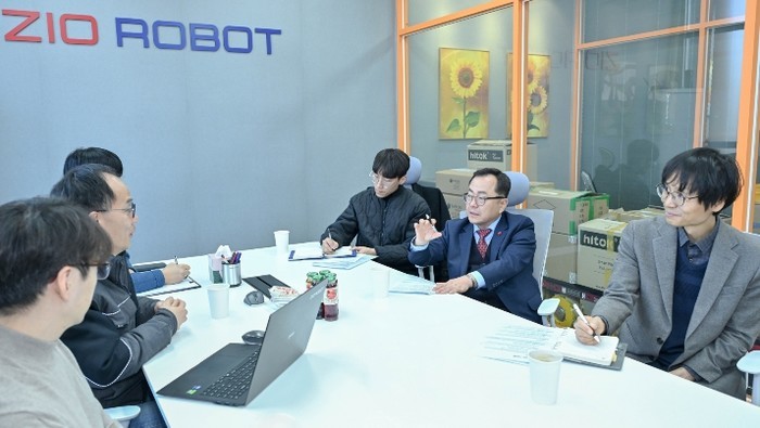 홍성주 대구시 경제부시장, 지역 로봇...