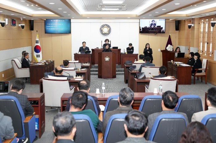 태안군의회, 씨름대회 예산 원포인트 ...