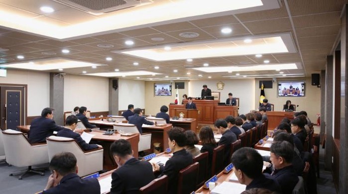 장수군의회, 제381회 임시회 개회