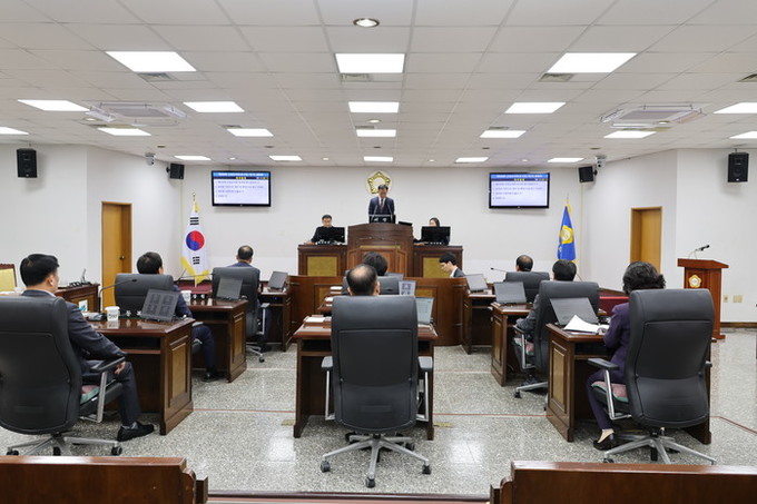 산청군의회, 제309회 임시회 개회