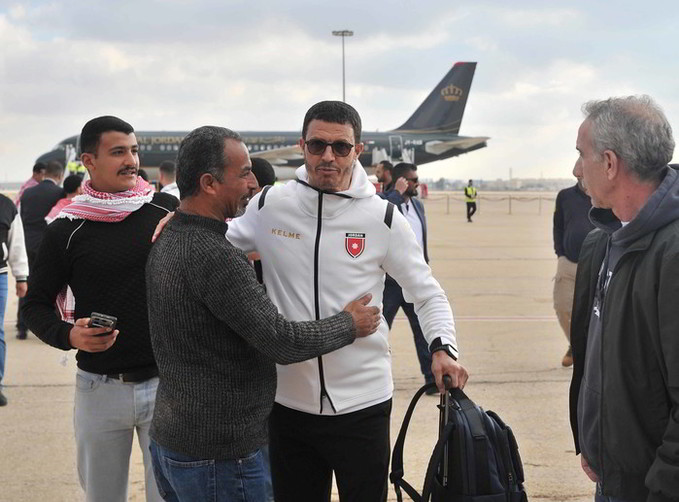 요르단 축구를 최고로 올려놓은 자말 ...