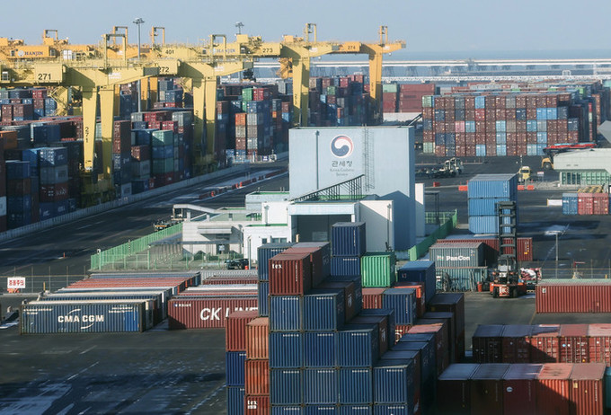 반도체 훈풍에 경상수지 1230억달러 '최대'… 해외투자 배당 급증