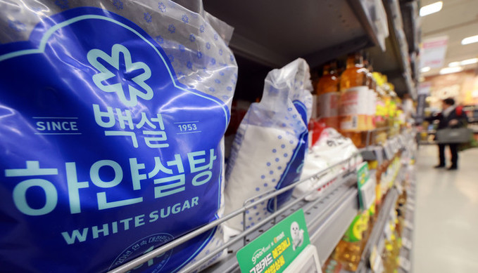 정부, 설탕 가격담합에 4000억 철퇴… 밀가루 '징벌적 제재' 검토