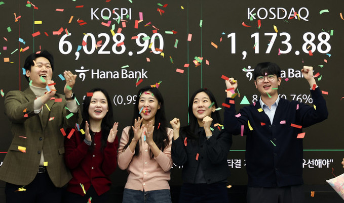[코스피 6000시대] 꿈의 '육천피' 돌파… 한국 증시 새역사 썼다