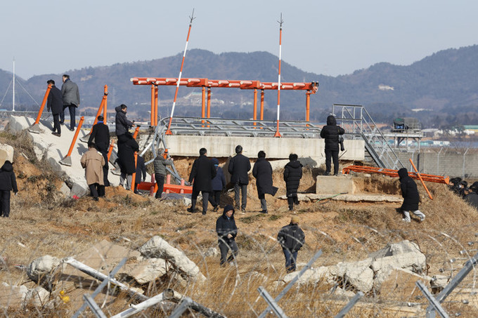 이 대통령 문책 하루 만에… '여객기 참사' 특별수사단, 국토부 압수수색