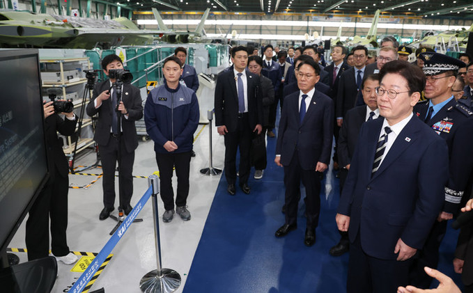 이 대통령, 비상경제점검회의 주재… 중동사태 에너지 위기 대응