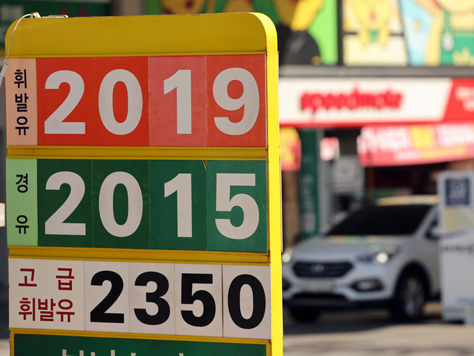 휘발유에 이어 서울 경유값도 2000원 돌파… 3년 8개월만