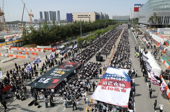 삼성전자 총파업 앞두고 '사후조정' 카드… 대화 물꼬 트이나