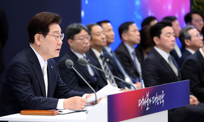 이 대통령, 4대 국정목표 "초격차 산업강국, 투자 프로젝트 공개"