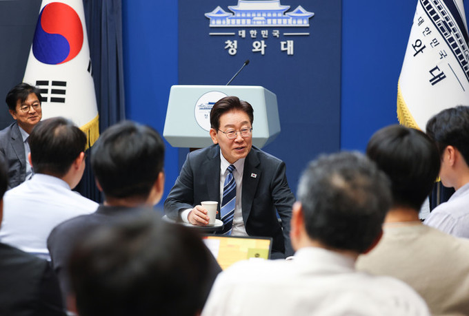 이 대통령, 이틀째 부처 업무보고… 과기·국토·성평등·복지부 청취