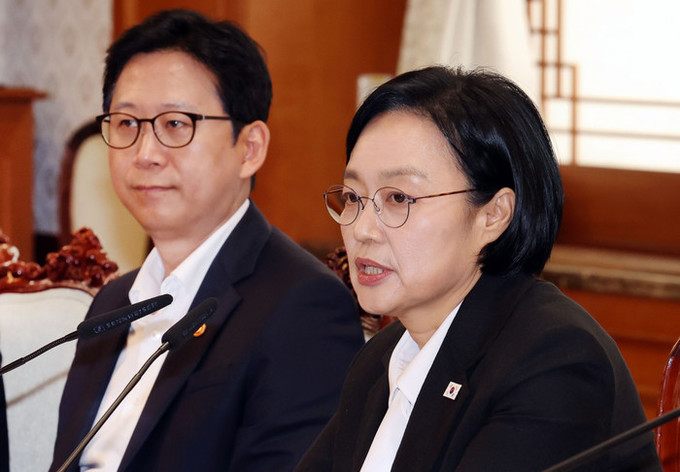 '한국형 챗GPT' 전국민 무료 '모두의 AI' 사업자… 카카오·SKT·KT