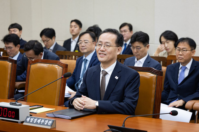 이형일·강신철·홍지선 임명안 재가… 이소영 청문보고서 채택